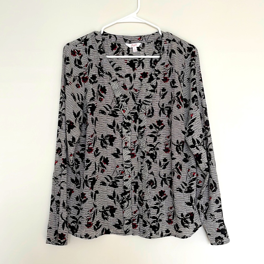 Blouse with red and black accents